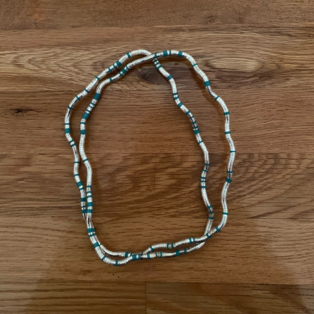 Silver and turquoise shapable necklace